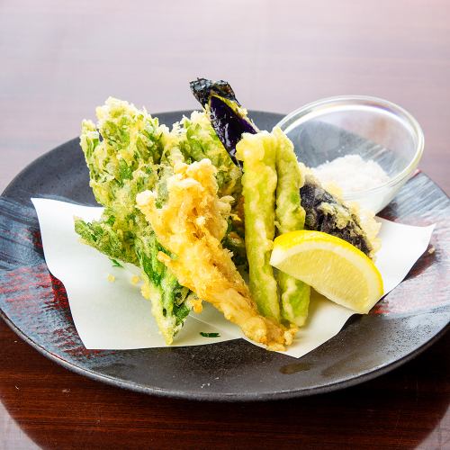 Seasonal vegetable tempura