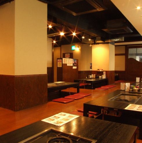 掘りごたつは50名の宴会にも◎！みんなでワイワイ食べ放題