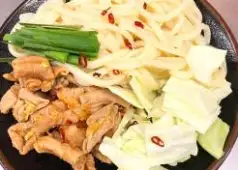 ホルモンたっぷり♪旨辛ホルモンうどん
