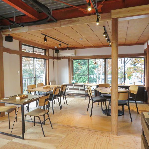 [Table seating] Perfect size for small parties of 10 to 20 people.We receive many reservations for private parties, so please use it for company banquets and important gatherings.All-you-can-drink course available◎