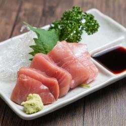 鮪魚配磨碎的山藥