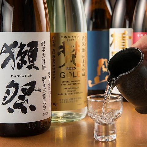[Branded shochu and sake] We have a large selection of sake.