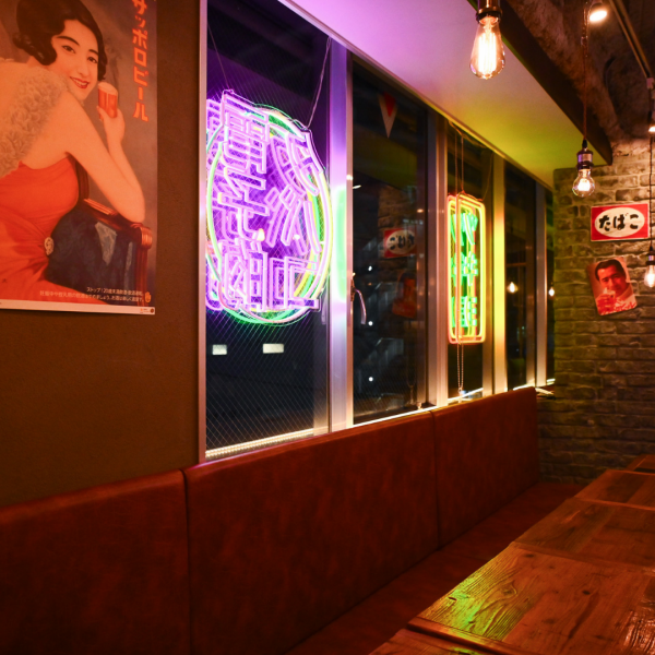 [Perfect for dates in a retro setting] You can spend a special time in a comfortable atmosphere with a nostalgic feel.Have fun with colleagues, friends, seniors and juniors, and more! Of course, it's also great for dates.
