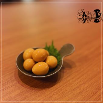 Quail marinated in soy sauce