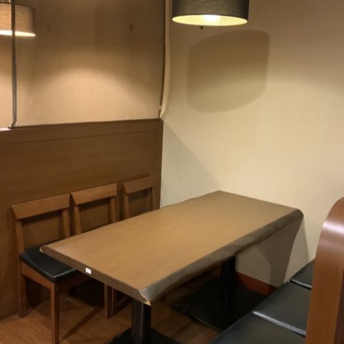 <p>【宴会等での貸し切りも大歓迎！】　最大156名様までご利用可能です！また、個室宴会場も完備しており、最大50名様までご利用頂けます！周りを気にすることなく当店のお料理とドリンクをお楽しみ頂けます！宴会等は是非、当店で！</p>