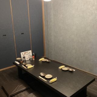 静かで落ち着いたプライベートな空間は、周囲を気にせず、心ゆくまでお食事や会話をお楽しみいただけます。
