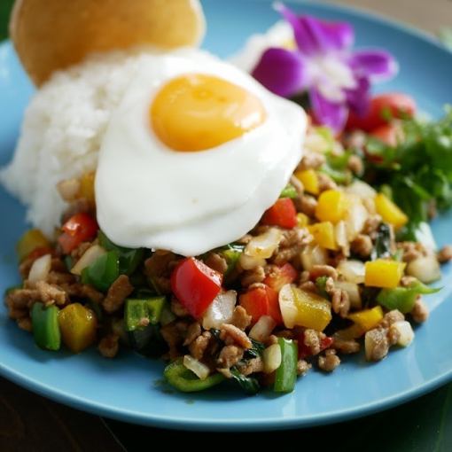 ビーフ100%ハンバーグやガパオなど7皿9品 2.5H飲み放題付き♪⇒5800円(税込)※前日17時まで予約