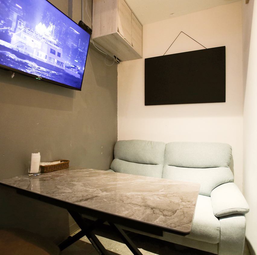 おしゃれな店内で女子会などもいかがでしょうか？