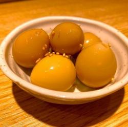 鵪鶉蛋～蒜醬醃鵪鶉蛋～