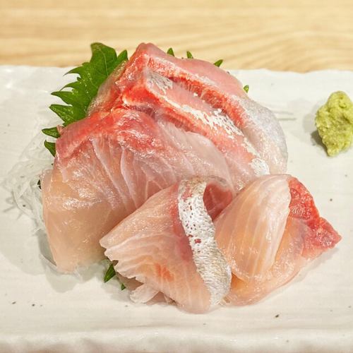您還可以享用新鮮的生魚片等海鮮。