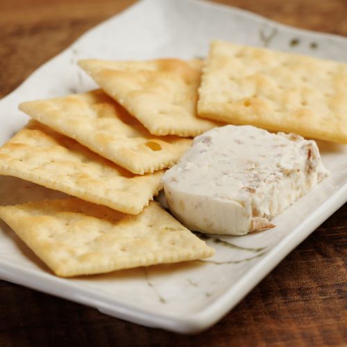 Icing cake cream cheese