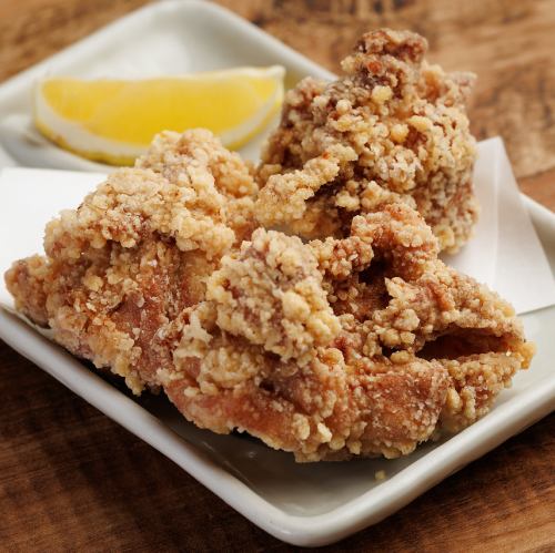 Three pieces of fried chicken thigh