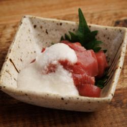 Fresh bluefin tuna with grated yam