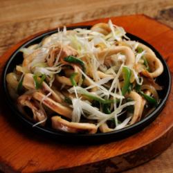 Fisherman's style stir-fry with Kujo leeks and squid