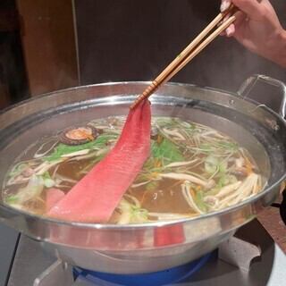 築70年の古民家居酒屋!お酒の種類は300種超え!名物はレアでも召しあがれる『牛タンしゃぶしゃぶ』♪