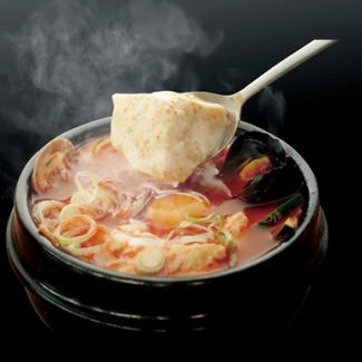 붉은 순두부 찌개