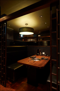 落ち着いた雰囲気のお席は大事な人とのお食事会などでご利用いただけます。
