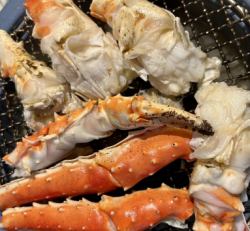 ≪単品料理≫生タラバガニ（約1kg）16,800円(税込)　～食べ応え抜群！シェアしてお楽しみください♪～