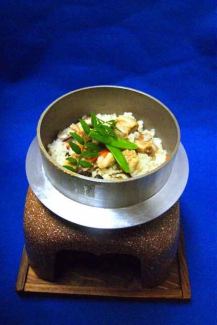 Chicken burdock pot rice