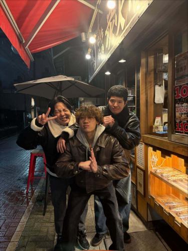 鳥作まると夢ペンギン村茨木店の周年大感謝祭
のお祝い😊ありがとうございました😭
これからも両店舗、頑張っていきますので
スタッフ一同、よろしくお願いします♪
#茨木市
#焼き鳥
#周年
#鳥作まる夢ペンギン村
#茨木グルメ