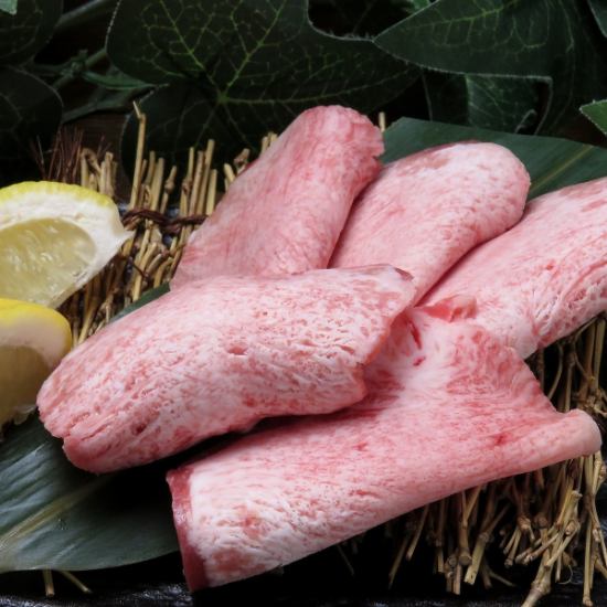 この値段で、このボリューム!この値段で、この肉質!一味違う贅沢を味わって下さい♪