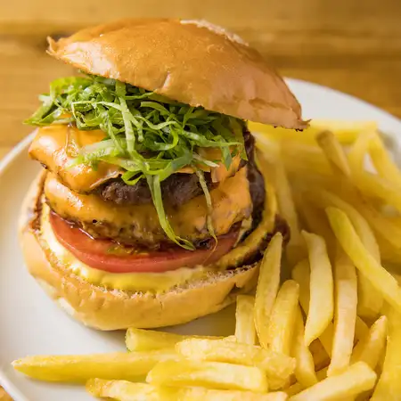 こだわりのハンバーガーが楽しめます！
