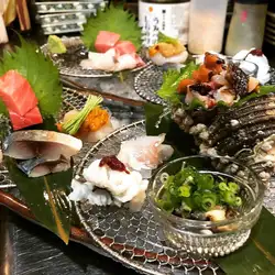 Sashimi platter (serves approximately 2 people)