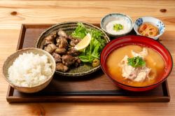 もも肉天然塩焼き定食