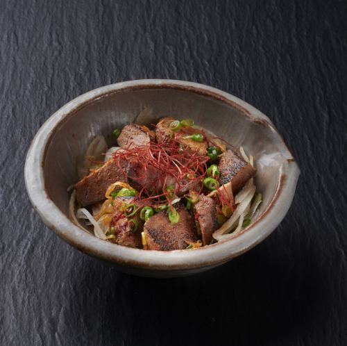 Roasted liver with spicy ethnic dressing