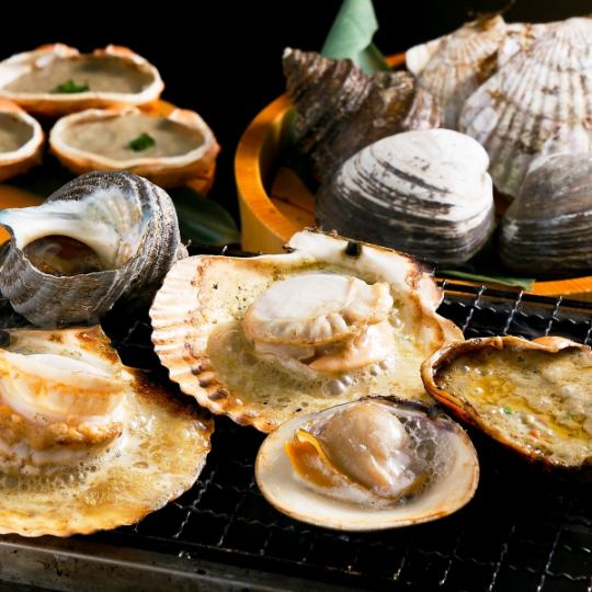 Specialty!Assortment of live shellfish Isomaruyaki (medium size/large size)