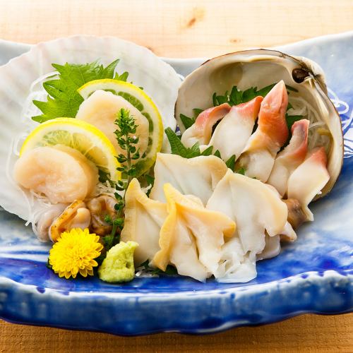 Assortment of 3 kinds of shellfish sashimi