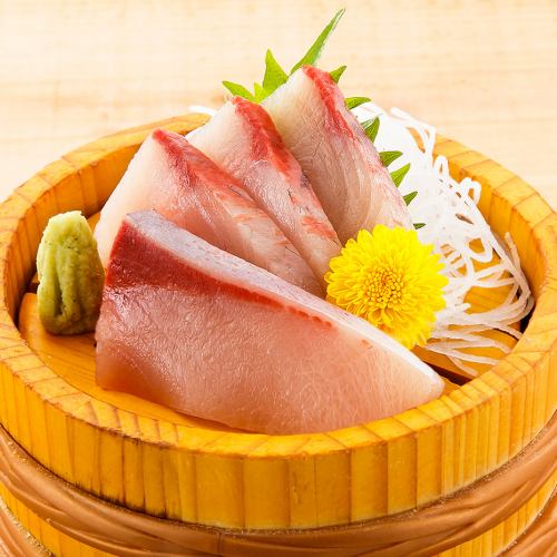 yellowtail sashimi