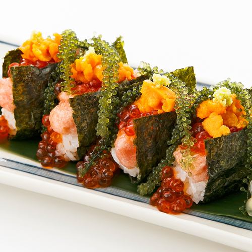 Luxurious bite-sized sushi