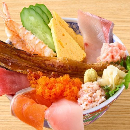 [Lunch only] Overflowing rice bowl/Bara Chirashi rice bowl