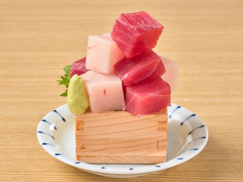 [まぐろ] ブツ2色枡盛り