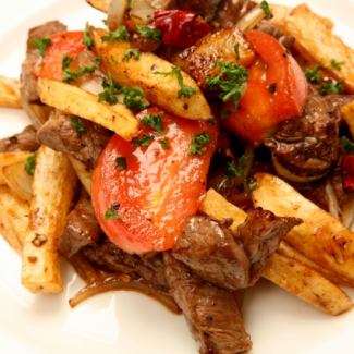 ロモ　サルタード　LOMO SALTADO