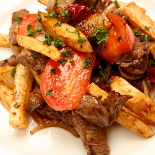 ロモ　サルタード　LOMO SALTADO