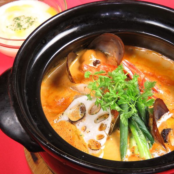 [Chef's specialty menu!] Marc's special bouillabaisse-style hot pot (for 2 people or more) 5,000 yen and up (tax included)