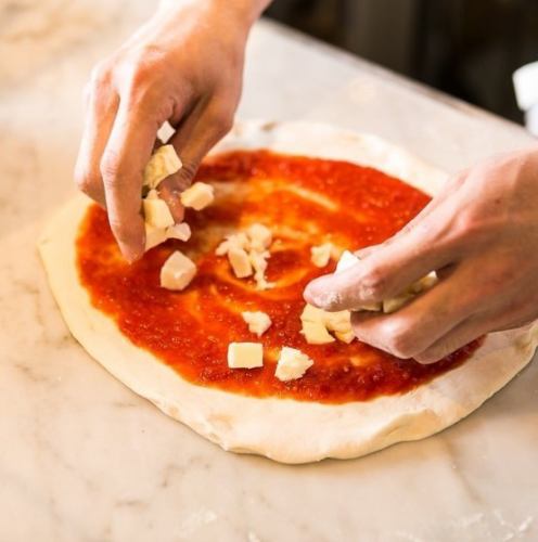 赤坂Desalita特产，所有面料都是手工制作的比萨