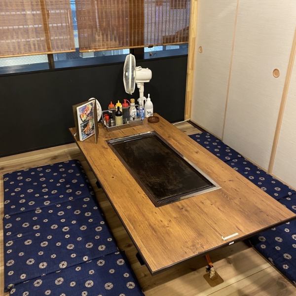 [Semi-private rooms and private rooms available] We have private rooms with tables that can seat 6 people each, and semi-private rooms with tatami rooms.Three tatami rooms can be connected! Of course, all seats are equipped with iron plates.Please feel free to inquire about the number of people, etc. ♪ We also have a wide variety of dishes other than those available on the iron plate! Even those who don't want to use the hot iron plate will be satisfied!! *Our restaurant operates on a one-drink basis.