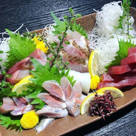 ◆ Assorted fresh sashimi ◆