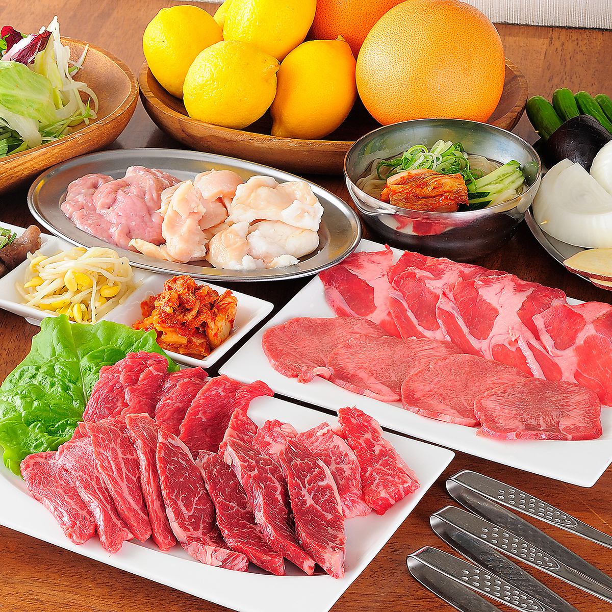 Enjoy authentic charcoal-grilled fresh meat directly managed by a butcher shop♪ Now accepting banquets!