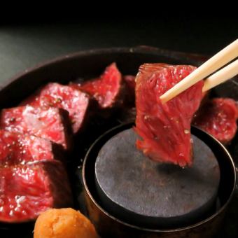 Shizuoka-raised grilled rare steak