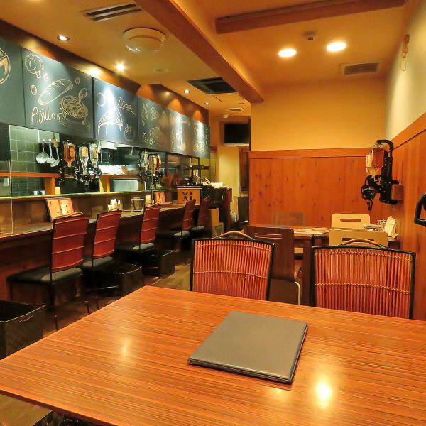 The warm wood-grained interior of the restaurant is extremely comfortable! It can be used for a wide variety of occasions, from casual meals with friends to cozy girls' gatherings and anniversaries.