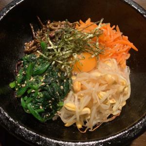 石焼ビビンバ
