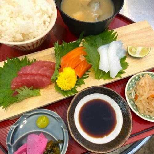 鮮度抜群◎魚屋さんからの直送！美味しいお魚を、美味しい食べ方で♪