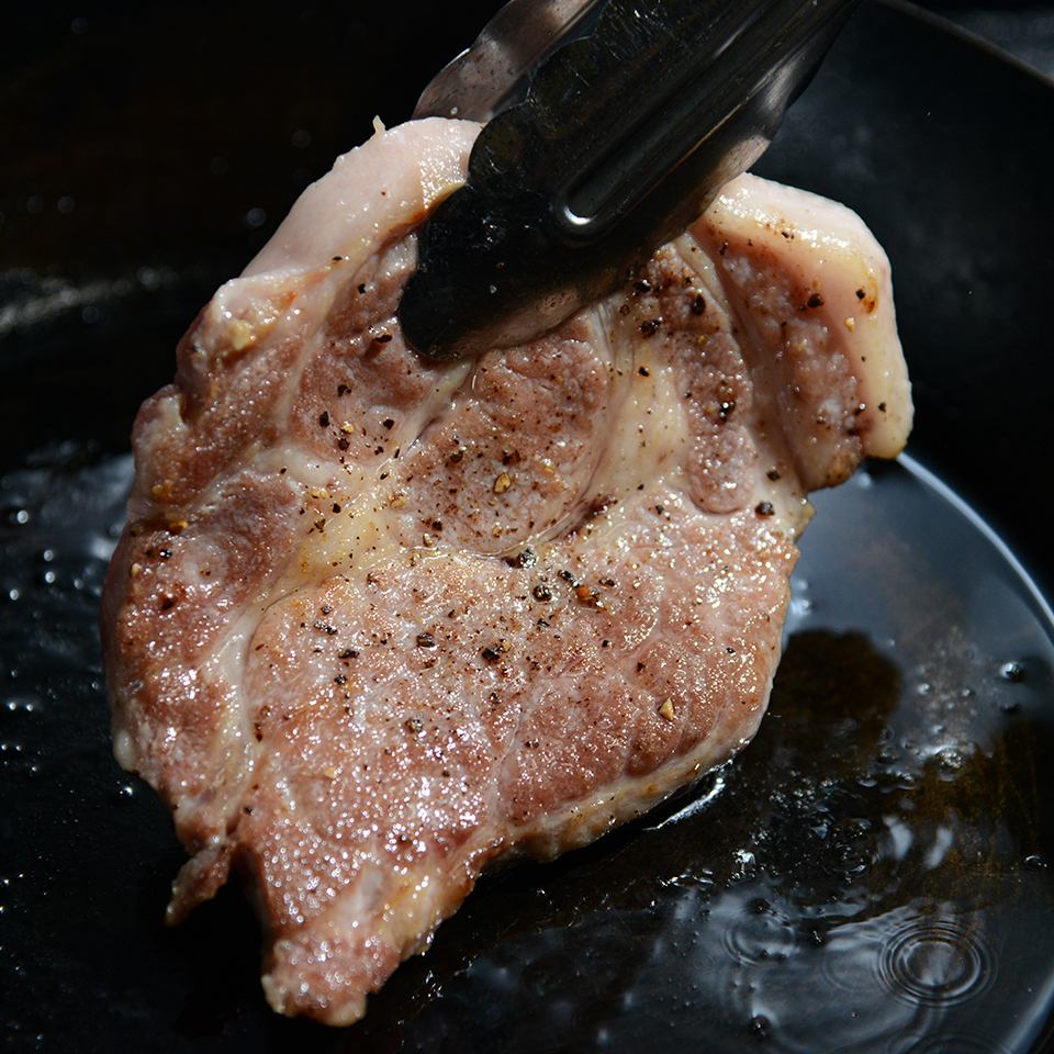 群马县的大和猪肉牛排很受欢迎！