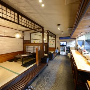 Counter seats that even one person can enjoy.You can use it together with the tatami room according to the number of people!