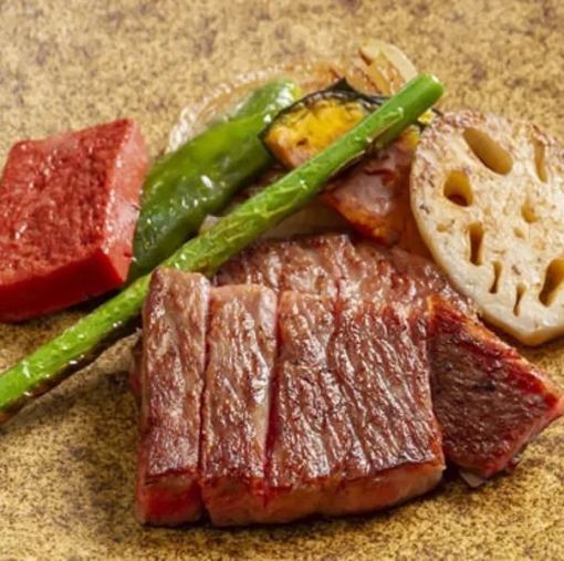 [Kuroge Wagyu beef steak course] Kuroge Wagyu beef loin, salad, grilled vegetables, dessert, after-meal drink