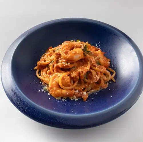 海老とルッコラの濃厚トマトクリームパスタ